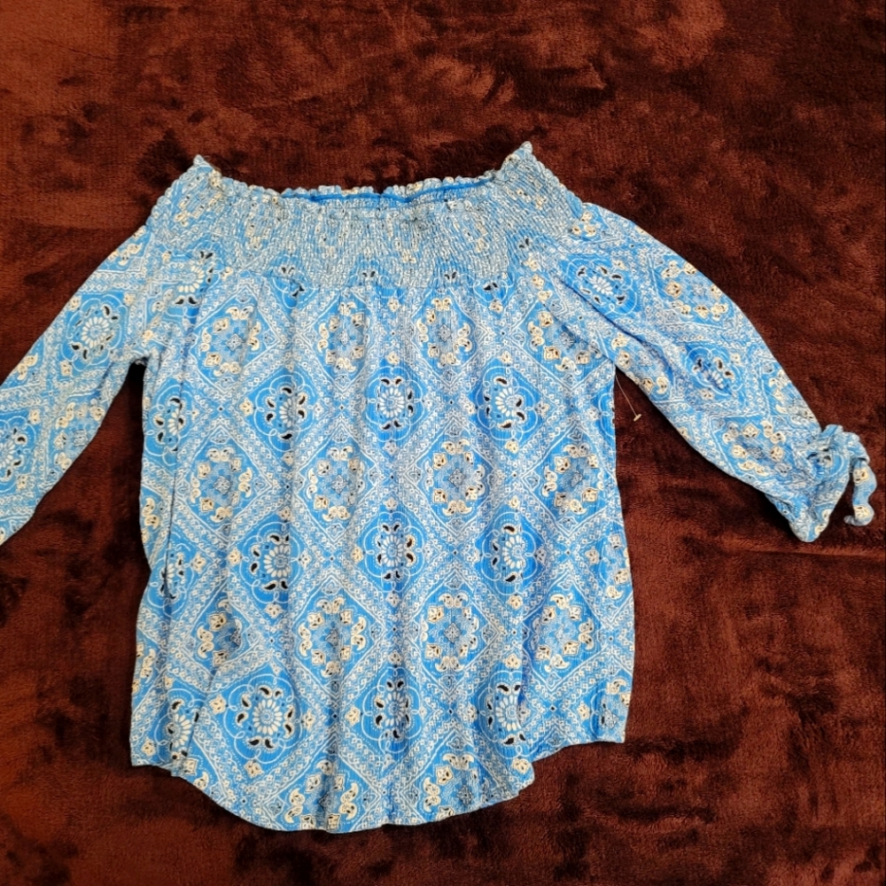 Off shoulder top
